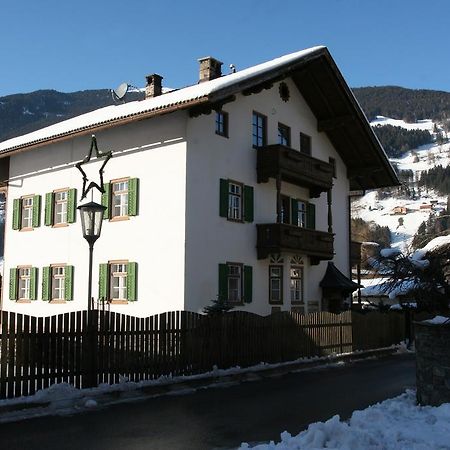 Zillertal Apartments Целль-ам-Ціллер Номер фото